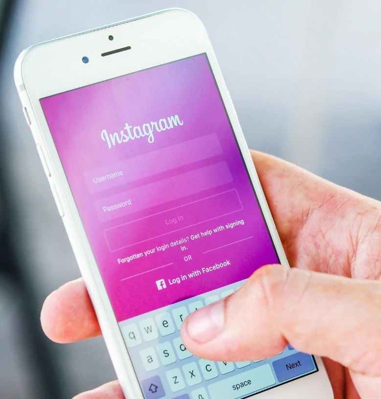 Instagram Reel format: exclusive content with secret code
